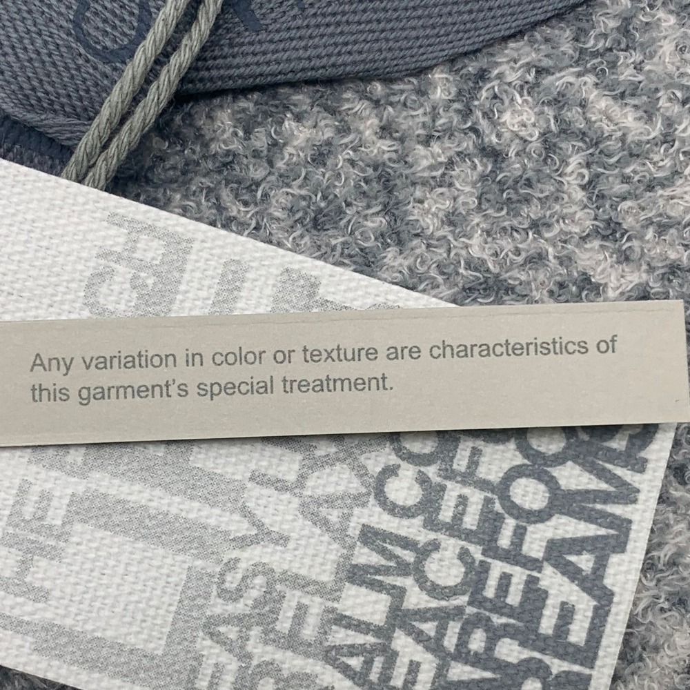 NWT Barefoot Dreams CozyChic Lite Confetti Scarf Smokey Green Fog Gray One Size - Picture 6 of 8